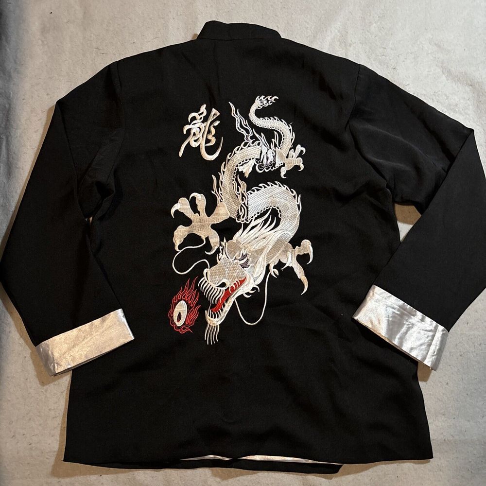 Silver Dragon Kimono Large Black Embroidered Dragon - Picture 2 of 5